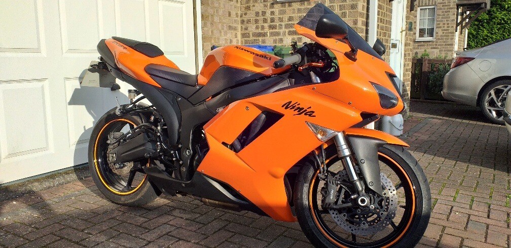 kawasaki zx6r orange